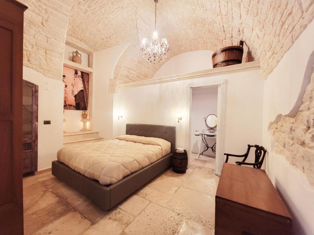 Giovinazzo Historic Apulia Old Town Stone House With Private Patio Leilighet Eksteriør bilde