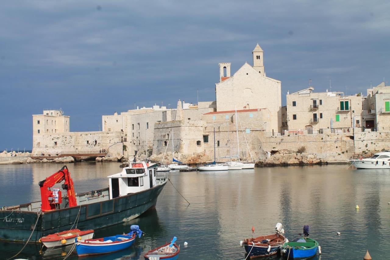 Giovinazzo Historic Apulia Old Town Stone House With Private Patio Leilighet Eksteriør bilde