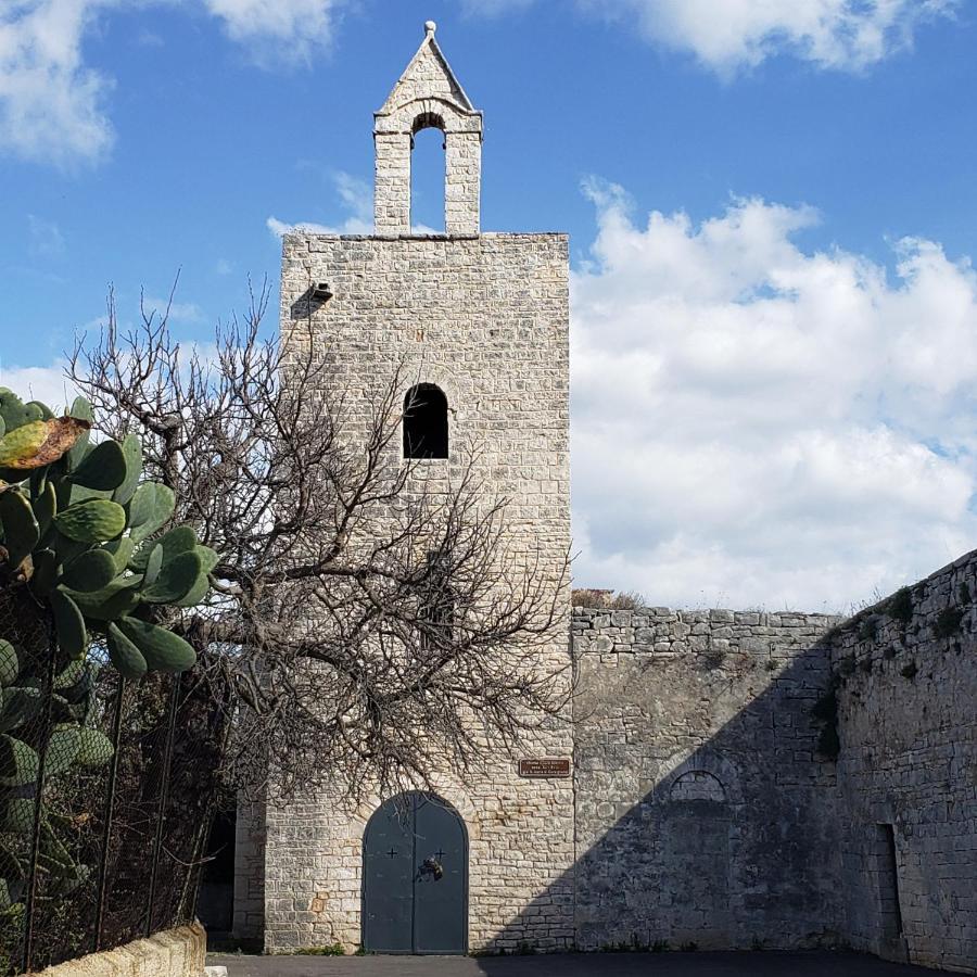 Giovinazzo Historic Apulia Old Town Stone House With Private Patio Leilighet Eksteriør bilde