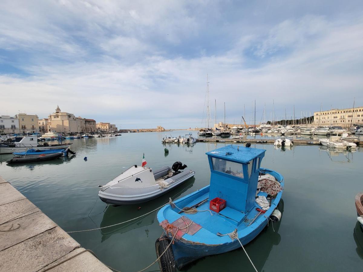 Giovinazzo Historic Apulia Old Town Stone House With Private Patio Leilighet Eksteriør bilde