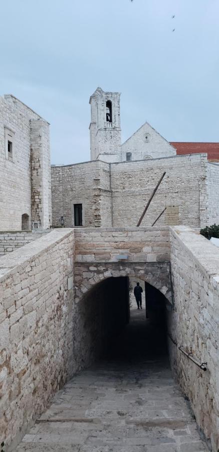 Giovinazzo Historic Apulia Old Town Stone House With Private Patio Leilighet Eksteriør bilde