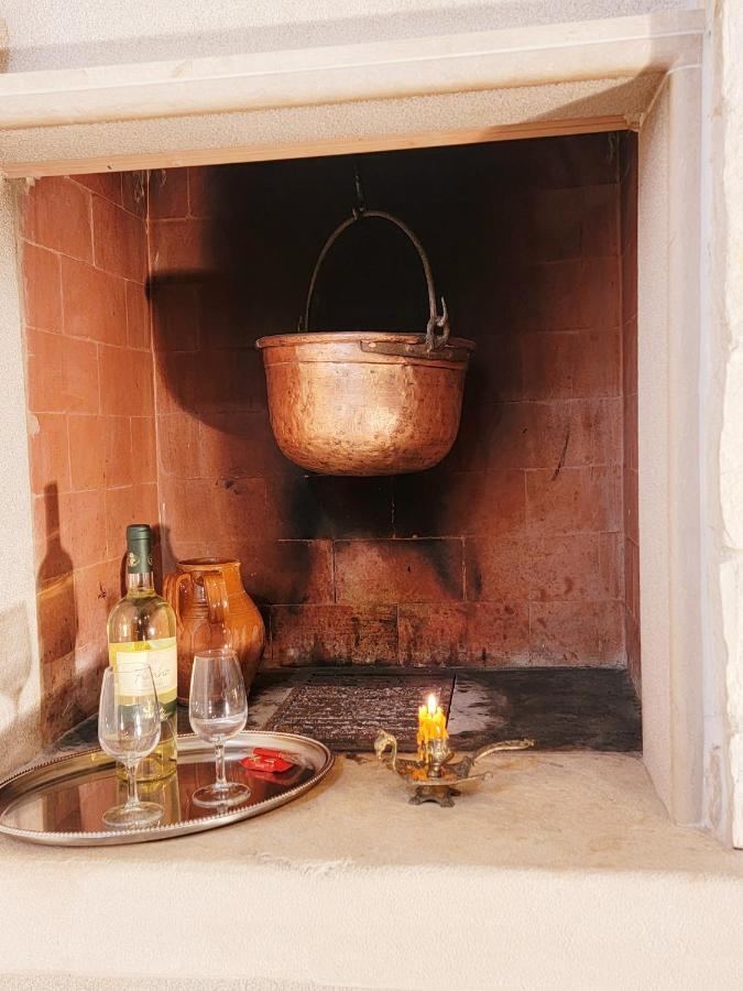 Giovinazzo Historic Apulia Old Town Stone House With Private Patio Leilighet Eksteriør bilde